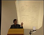 Prof. Hummel in der Ringvorlesung „Theorien des Journalismus“ Bild: Prof. Hummel in der Ringvorlesung „Theorien des Journalismus“